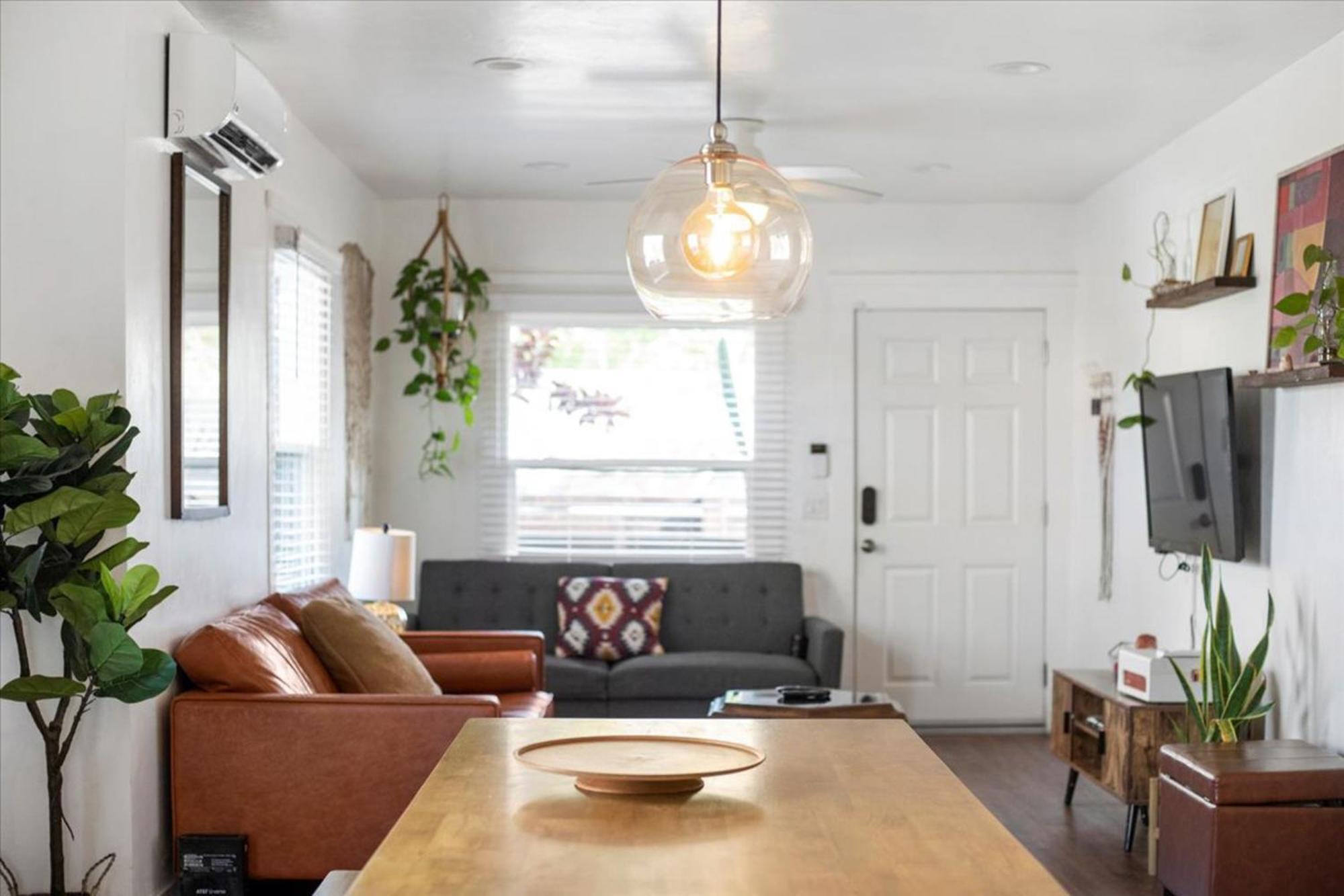 New Beautiful Boho Home By Beach, Downtown + Shops San Diego Exterior photo